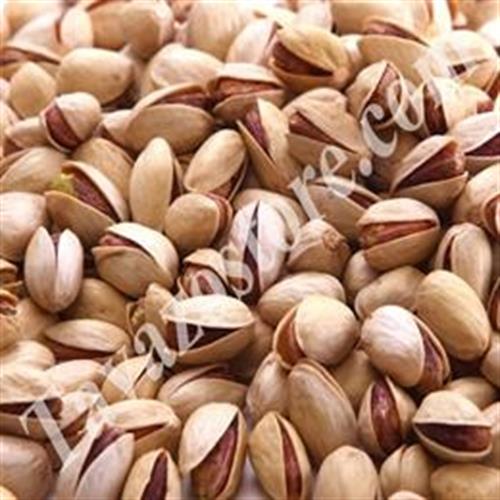 پسته احمدآقایی خام